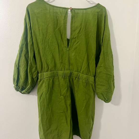 Green Cutout Romper - Picture 2 of 4